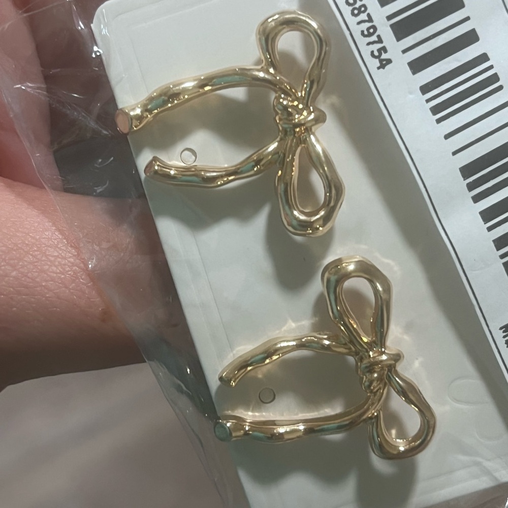 Gold Bow Earrings
